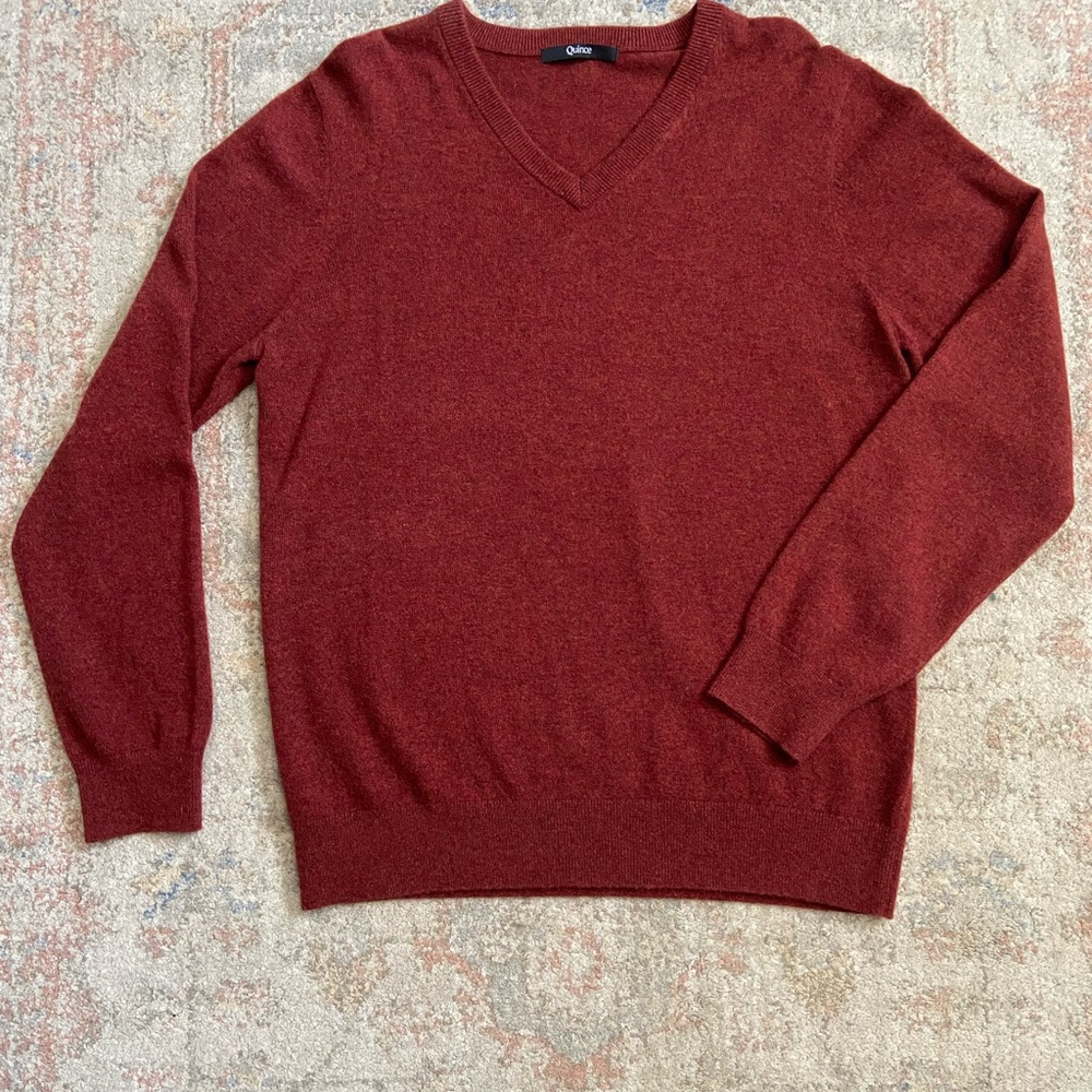Quince Burgundy  V-Neck Mongolian Cashmere Sweater